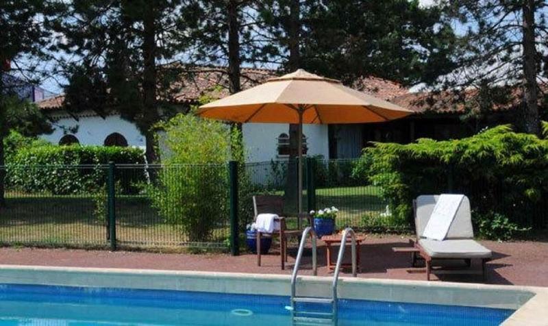 Logis Hotel & Restaurant - Lensotel Buitenkant foto