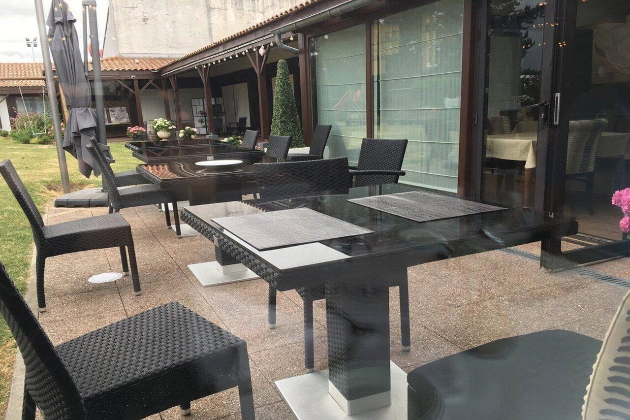 Logis Hotel & Restaurant - Lensotel Buitenkant foto